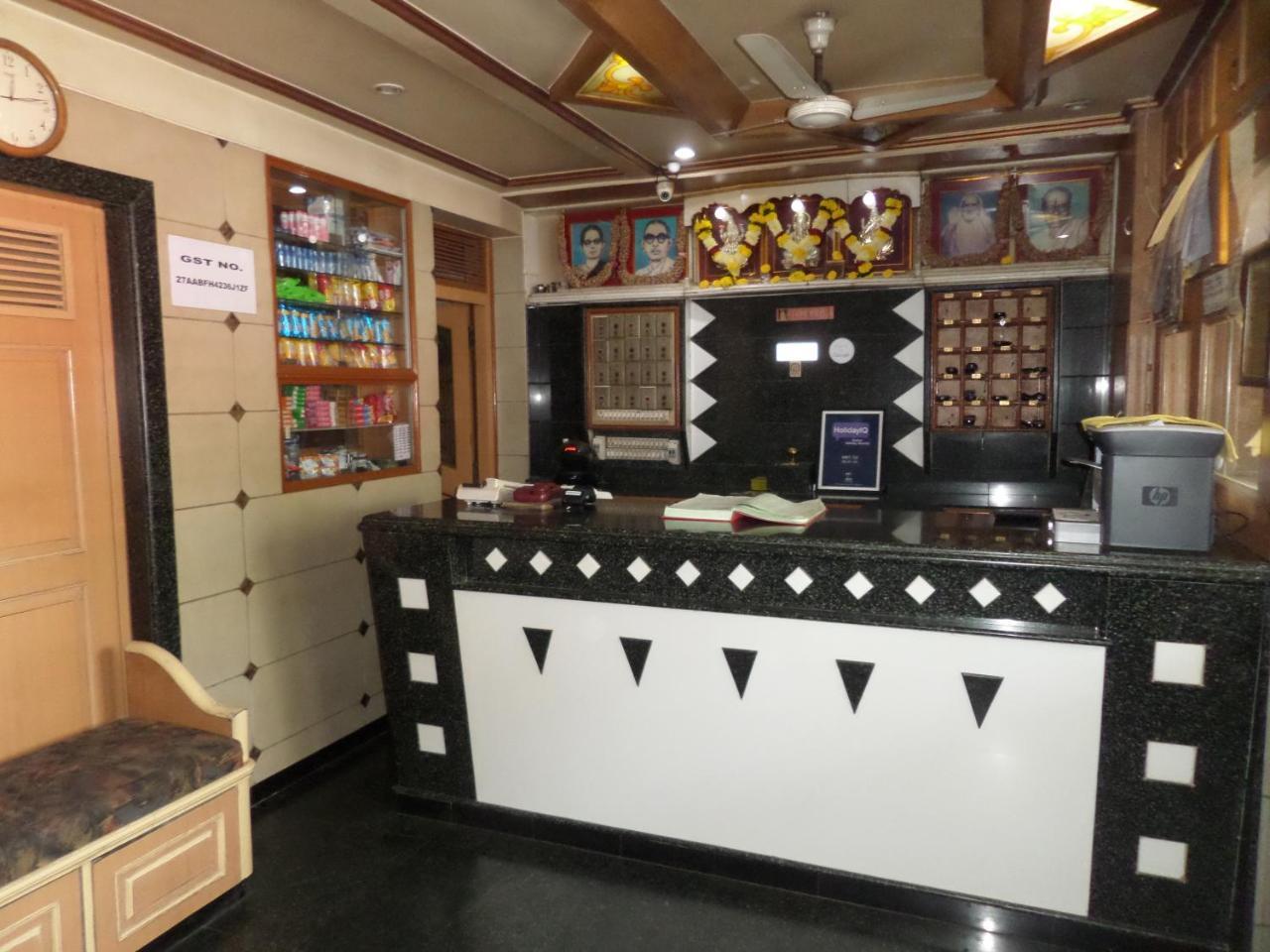 Hotel Padma 纳西克 外观 照片