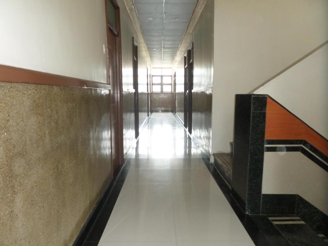 Hotel Padma 纳西克 外观 照片