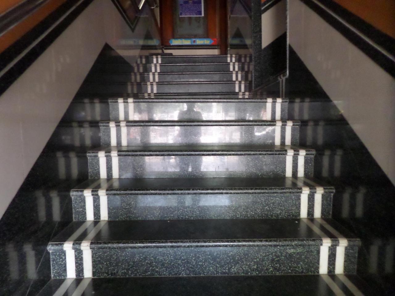 Hotel Padma 纳西克 外观 照片