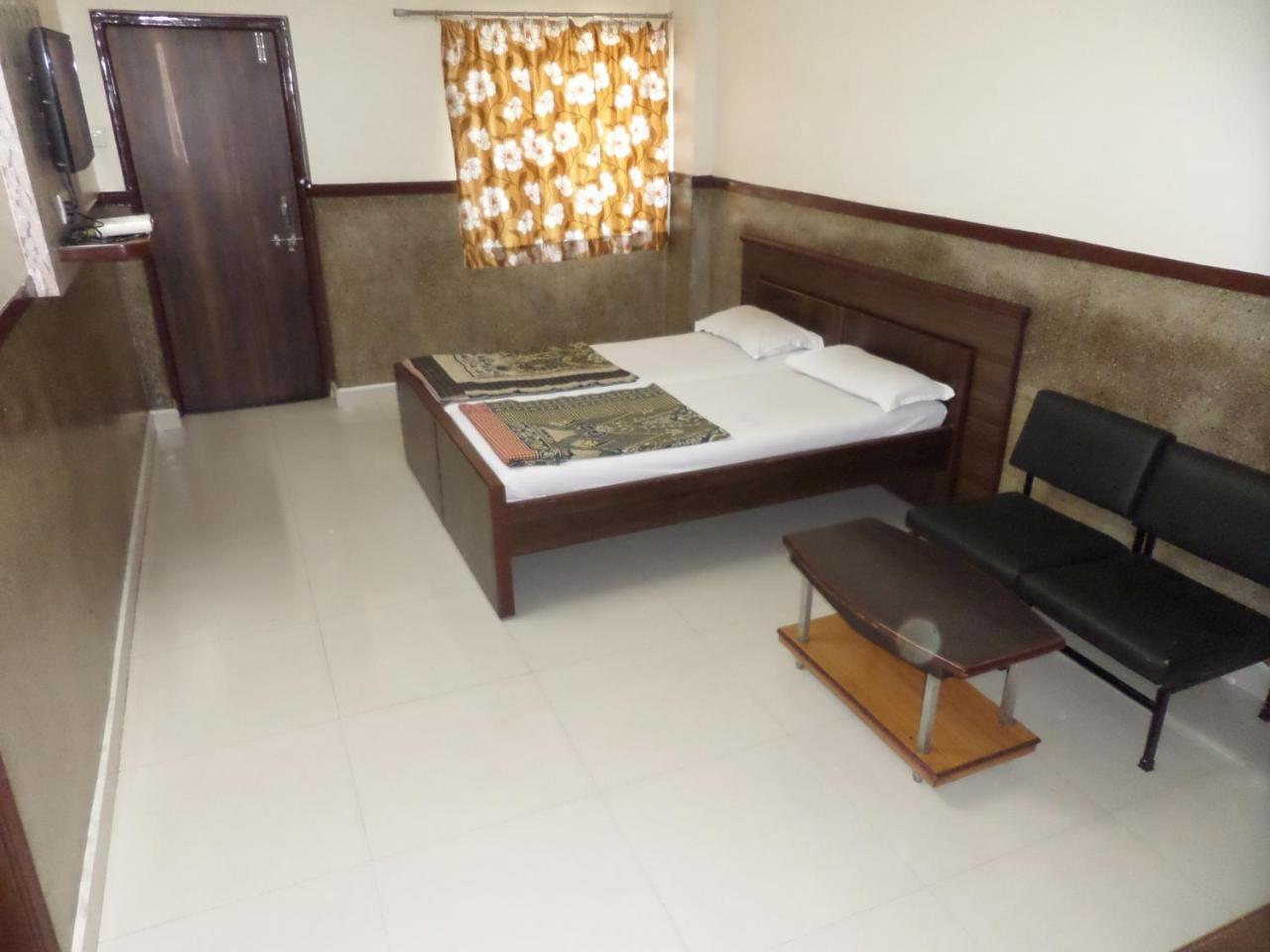 Hotel Padma 纳西克 外观 照片